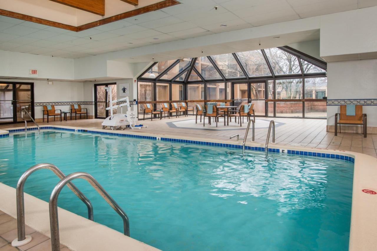 Courtyard By Marriott Fairfax Fair Oaks Hotell Exteriör bild