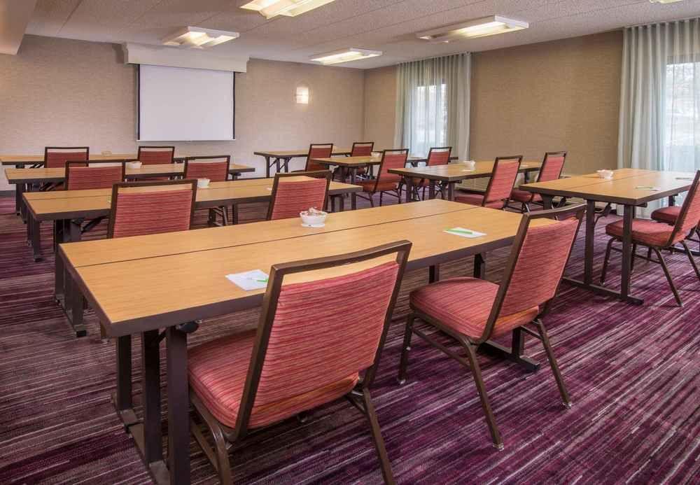Courtyard By Marriott Fairfax Fair Oaks Hotell Exteriör bild