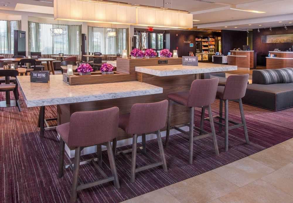 Courtyard By Marriott Fairfax Fair Oaks Hotell Exteriör bild