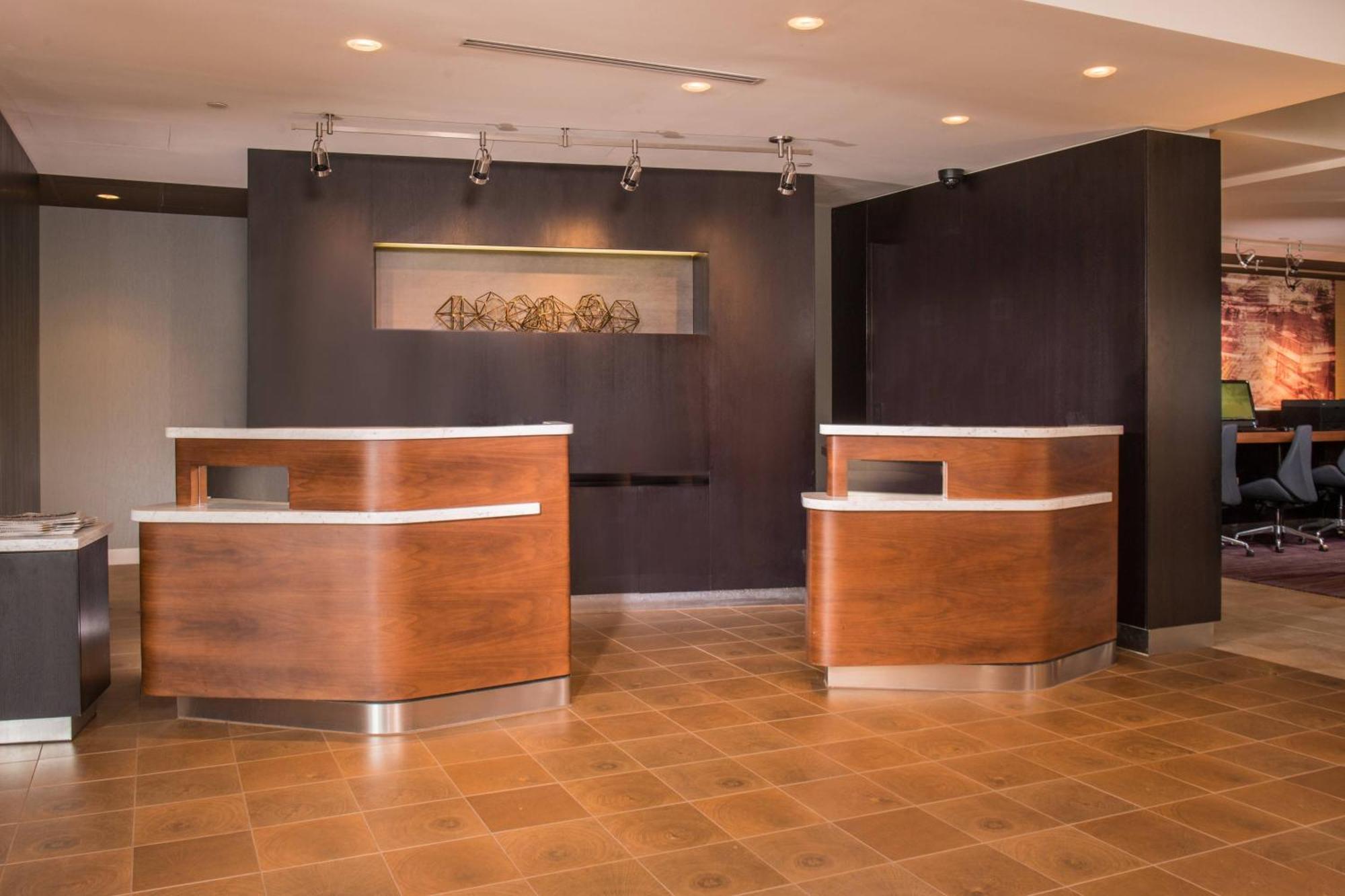 Courtyard By Marriott Fairfax Fair Oaks Hotell Exteriör bild