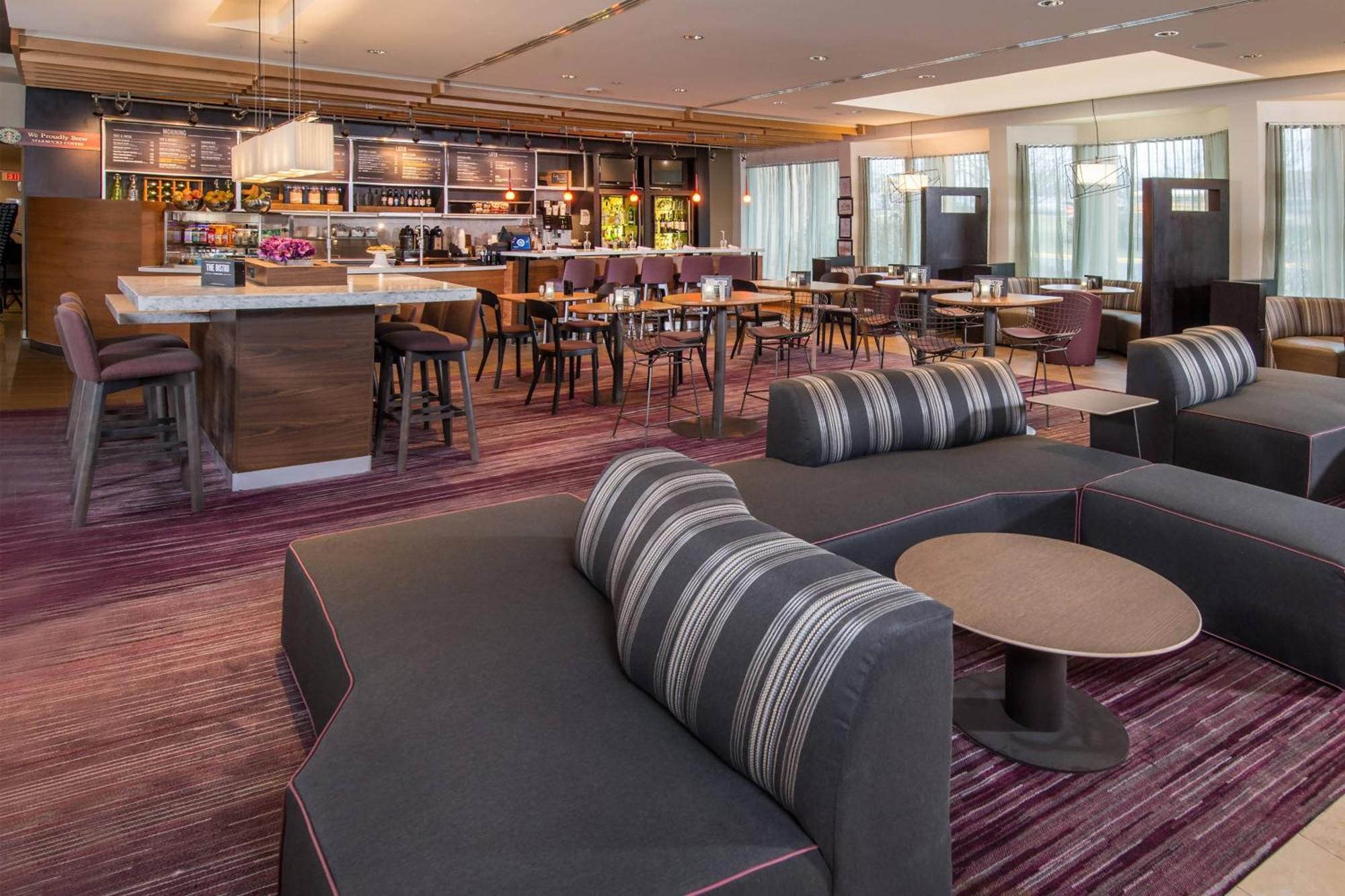 Courtyard By Marriott Fairfax Fair Oaks Hotell Exteriör bild