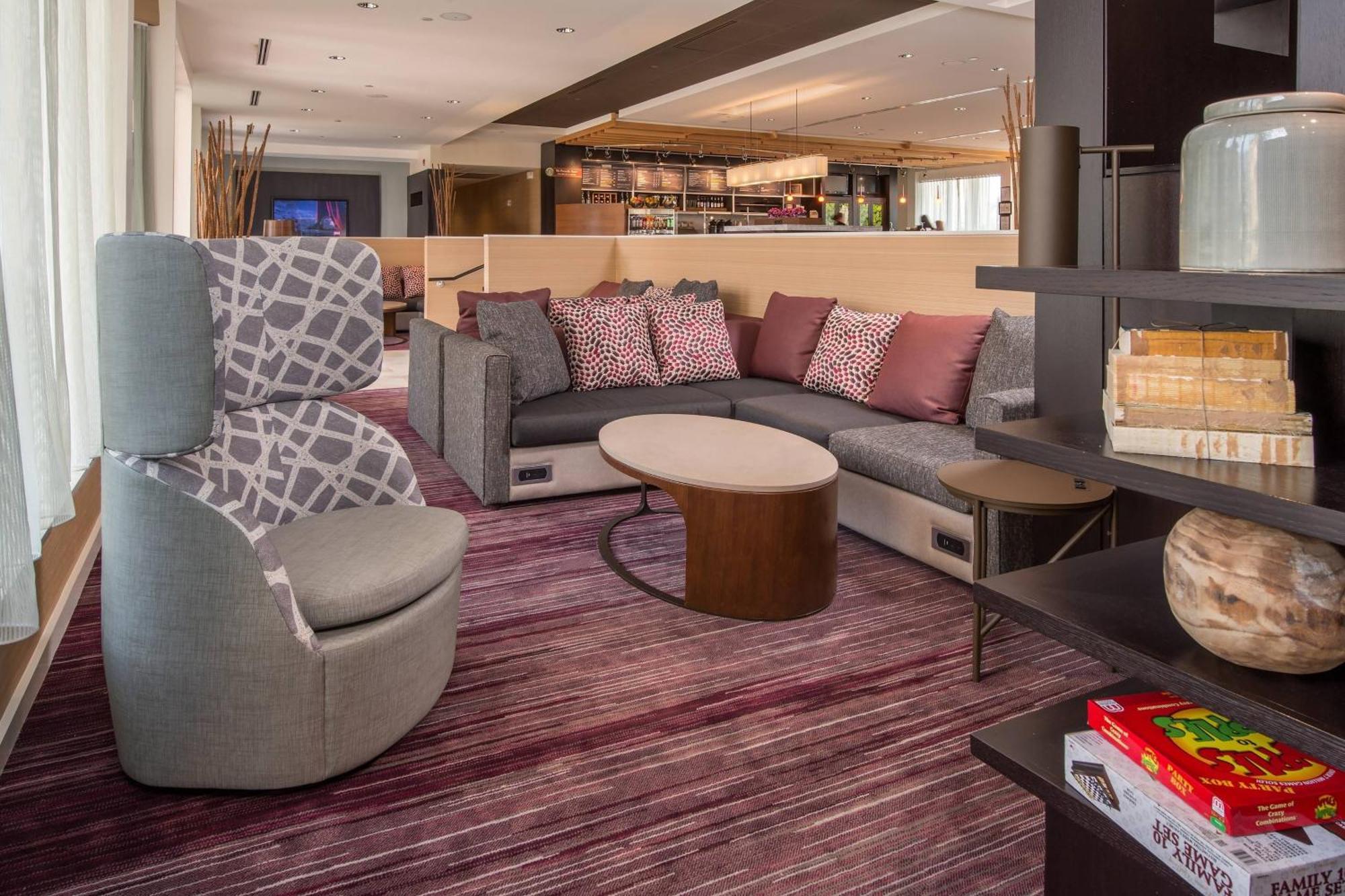 Courtyard By Marriott Fairfax Fair Oaks Hotell Exteriör bild