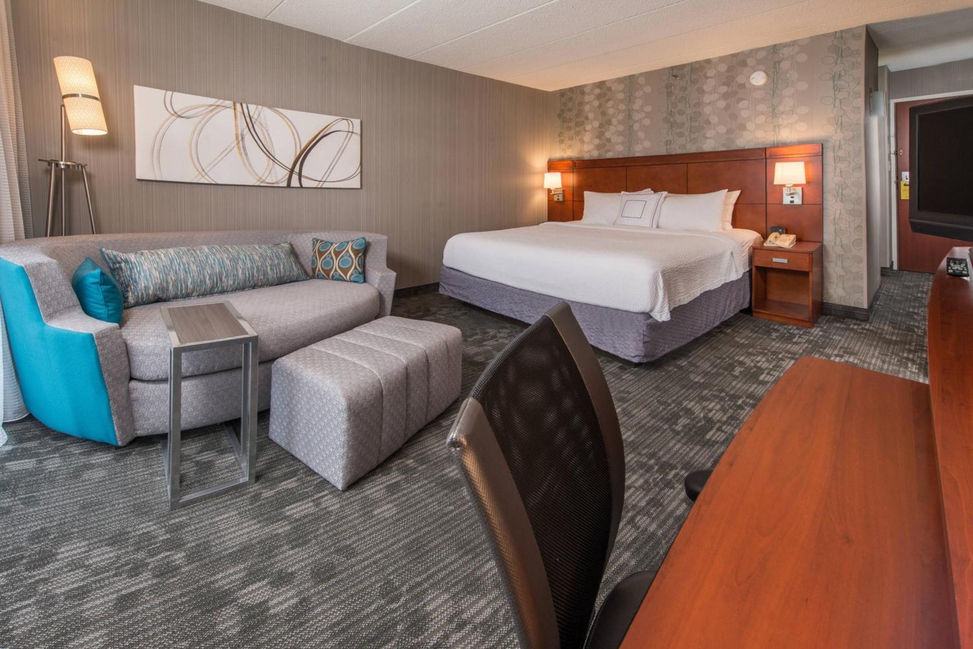 Courtyard By Marriott Fairfax Fair Oaks Hotell Exteriör bild