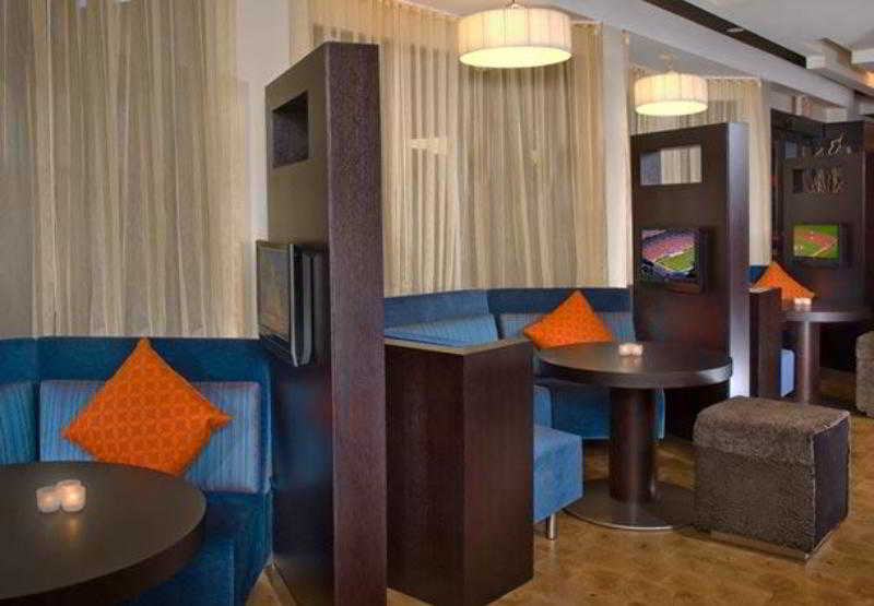 Courtyard By Marriott Fairfax Fair Oaks Hotell Exteriör bild