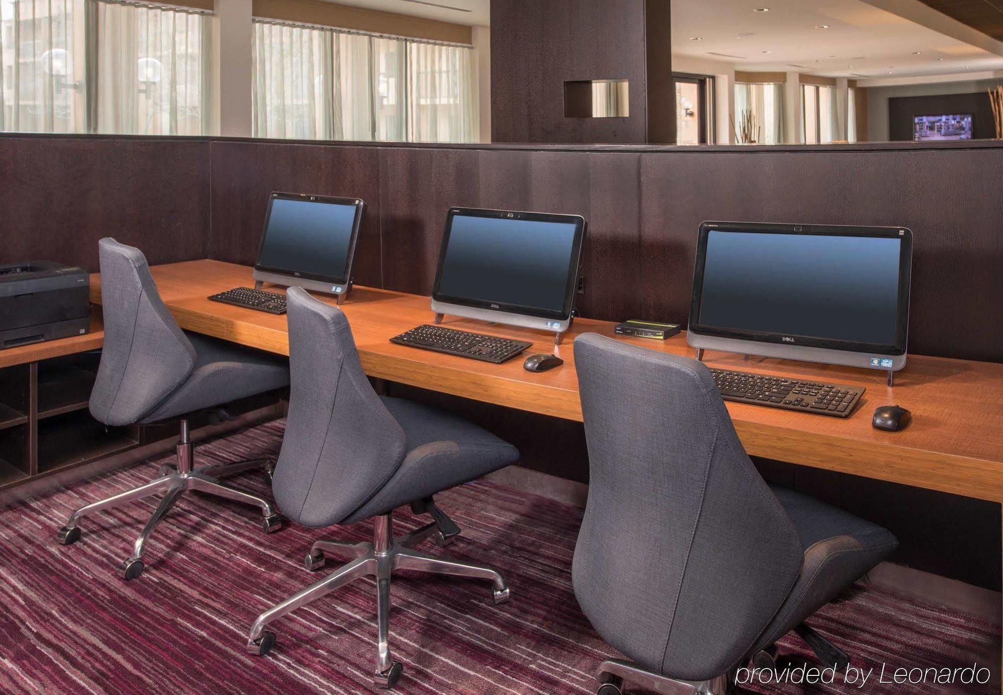 Courtyard By Marriott Fairfax Fair Oaks Hotell Exteriör bild