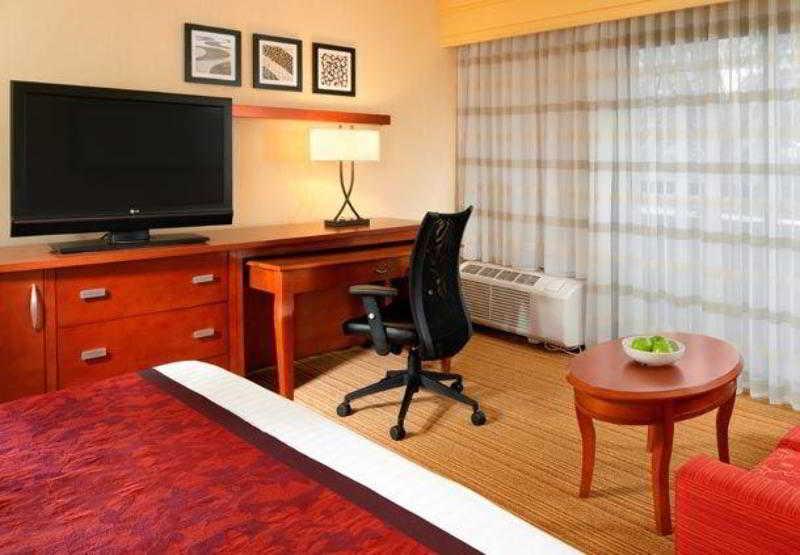 Courtyard By Marriott Fairfax Fair Oaks Hotell Rum bild